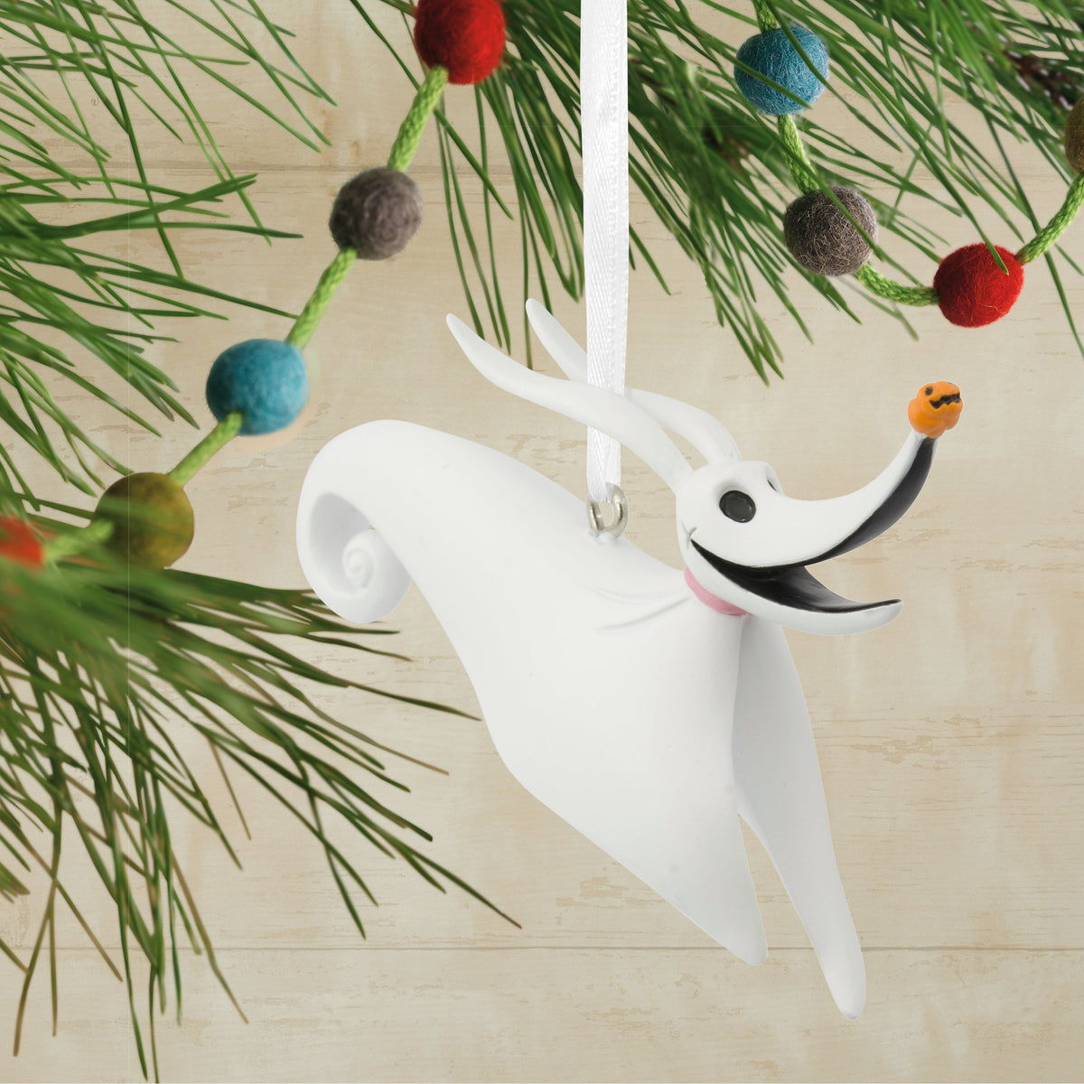 Collectable Disney The Nightmare Before Christmas - Zero the Dog Ornament