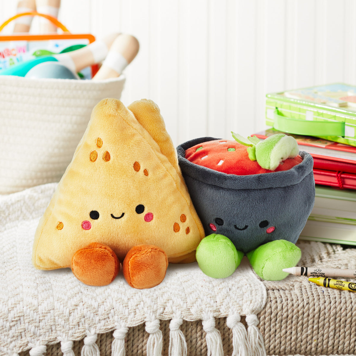 Better Together Nacho & Salsa Magnetic Soft Toy Pair