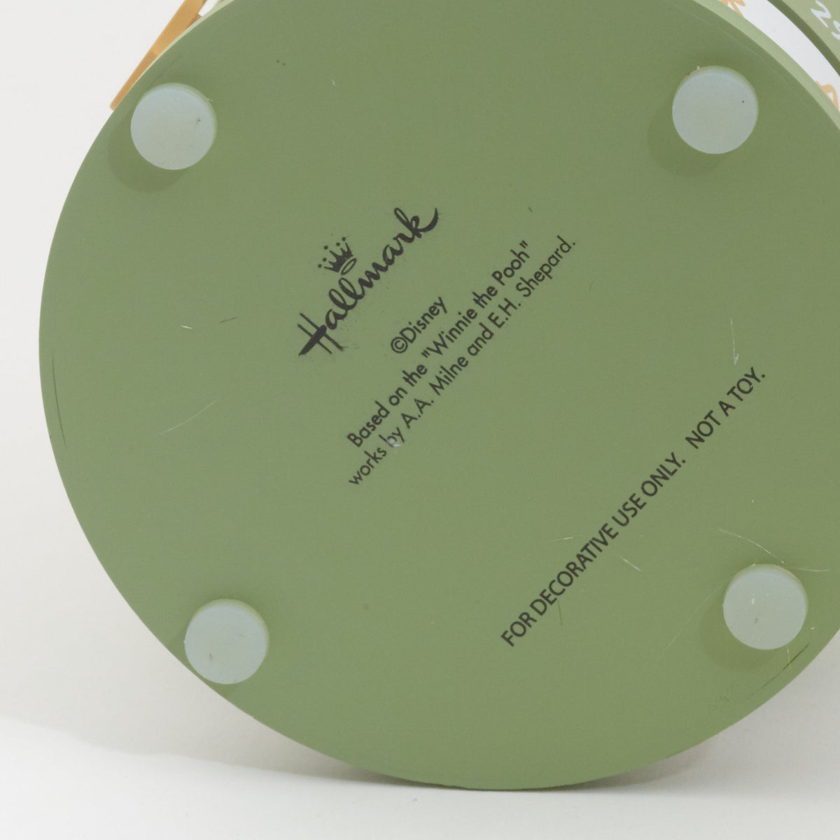 Disney Winnie the Pooh 'Lazy Days' Perpetual Calendar